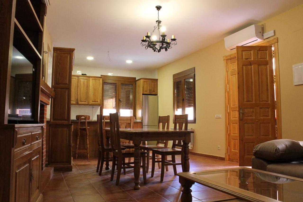 Casa Rural Senorio De Quevedo วิลยานูเอวา เด ลอส อินฟานเตส ภายนอก รูปภาพ