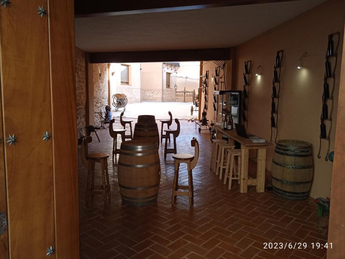 Casa Rural Senorio De Quevedo วิลยานูเอวา เด ลอส อินฟานเตส ภายนอก รูปภาพ